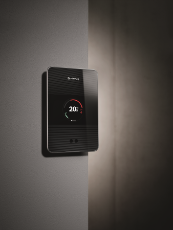 Logamatic TC100.2 aan een muur
