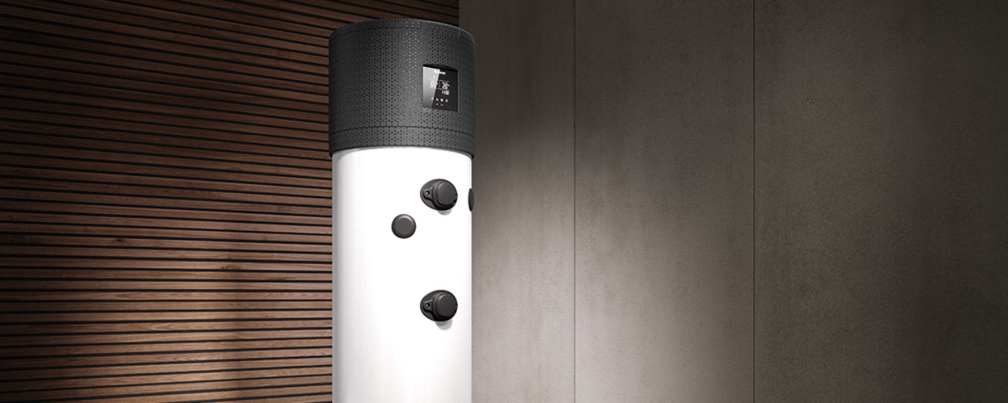 Nieuwe Logatherm WPT sanitaire warmtepomp van Buderus.