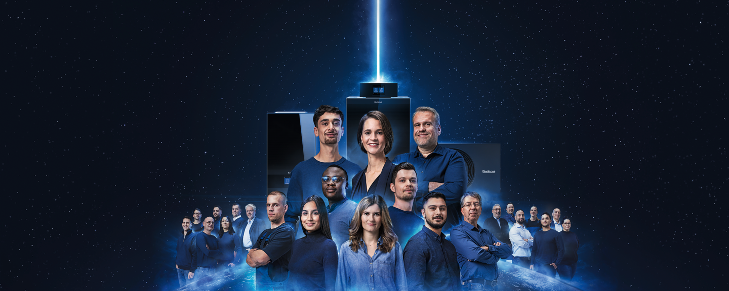 Employés de Buderus dans un environnement futuriste avec un rayon laser
