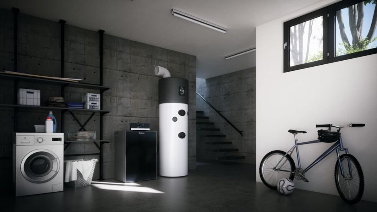 Warmtepompboiler in een moderne kelder