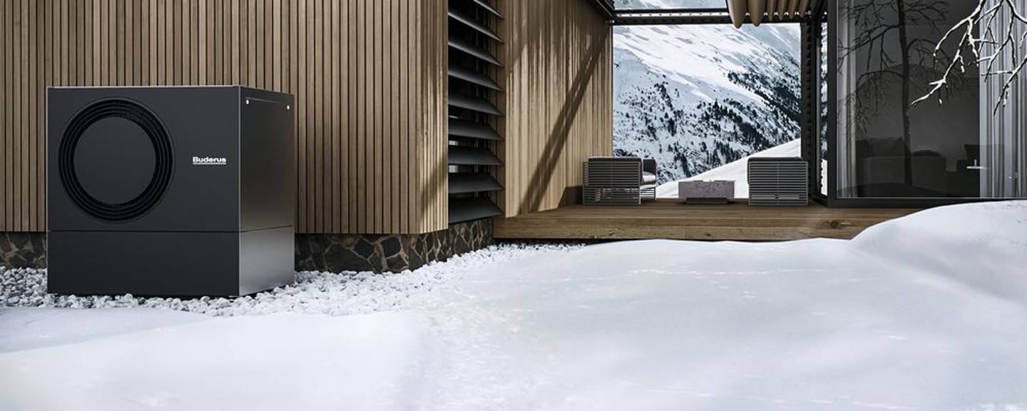 Warmtepomp in de sneeuw