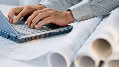 laptop_with_plans