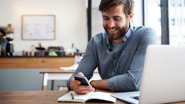 Scarica l'app relativa al tuo prodotto