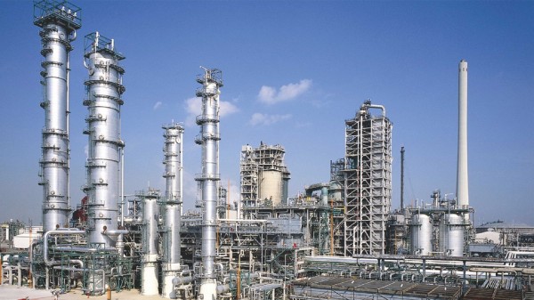 Нефтеперерабатывающий завод