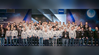 Buderus Yıllık Bayi Toplantısı ‘Geleceğe Dönüş’ konseptiyle gerçekleştirildi